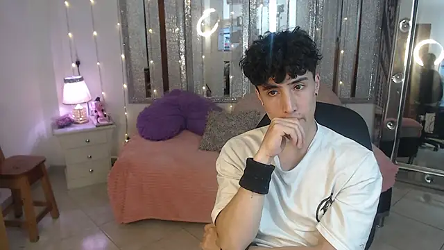 gojo satoru 18 online show from 01-20-25, 06:32