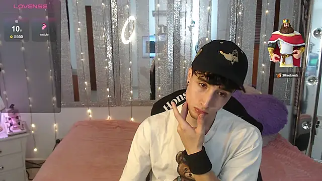 gojo satoru 18 online show from 01-30-25, 03:08