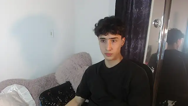 gojo satoru 18 online show from 02-26-25, 12:47