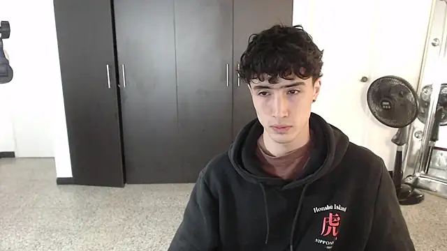 gojo satoru 18 online show from 03-05-25, 11:49