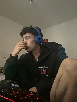 gojo satoru 18 online show from 10-13-25, 05:02