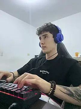 gojo satoru 18 online show from 02-14-26, 01:46