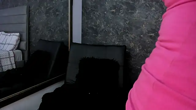 Bella Evans  online show from 01-22-25, 10:48