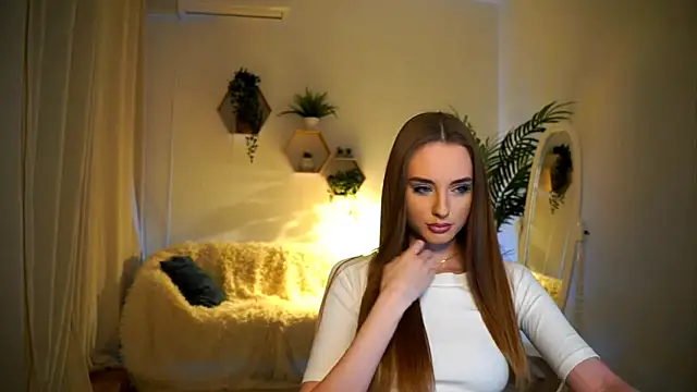 Snapshot of petitegonwiild chatting on 01-23-25, 03:32 petitegonwiild online show from 01-23-25, 03:32