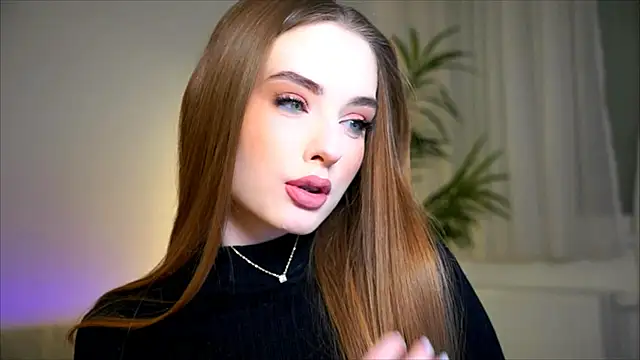 Snapshot of petitegonwiild chatting on 10-12-25, 10:20 petitegonwiild online show from 10-12-25, 10:20