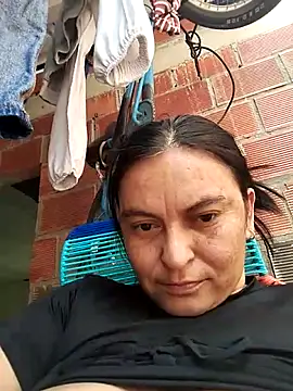 Snapshot of Horny-Mommy-Dirty chatting on 10-29-25, 03:58 Horny-Mommy-Dirty online show from 10-29-25, 03:58