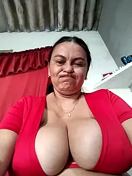 Snapshot of Horny-Mommy-Dirty chatting on 12-18-25, 01:39 Horny-Mommy-Dirty online show from 12-18-25, 01:39