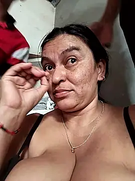 Snapshot of Horny-Mommy-Dirty chatting on 01-19-26, 03:27 Horny-Mommy-Dirty online show from 01-19-26, 03:27