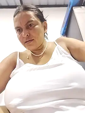 Snapshot of Horny-Mommy-Dirty chatting on 02-14-26, 02:41 Horny-Mommy-Dirty online show from 02-14-26, 02:41