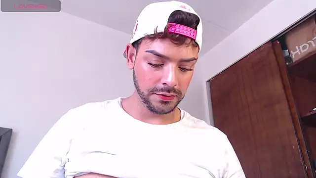 Logan cocky online show from 09-26-25, 06:01