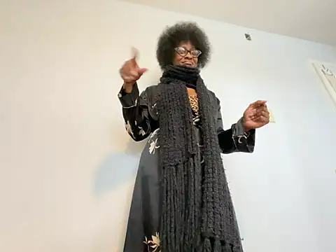 wynterheat online show from 01-17-25, 06:44