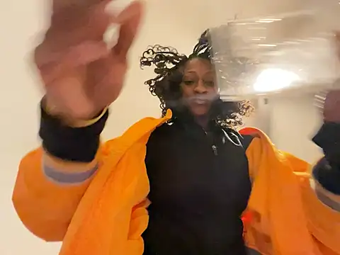 wynterheat online show from 02-18-25, 12:17