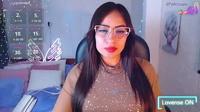 Snapshot of Paulina_627 chatting on 04-19-26, 04:28 Paulina 627 online show from 04-19-26, 04:28