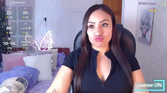 Snapshot of Paulina_627 chatting on 04-22-26, 05:03 Paulina 627 online show from 04-22-26, 05:03