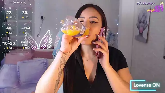 Snapshot of Paulina_627 chatting on 05-01-26, 05:28 Paulina 627 online show from 05-01-26, 05:28