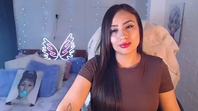 Snapshot of Paulina_627 chatting on 05-22-26, 06:13 Paulina 627 online show from 05-22-26, 06:13