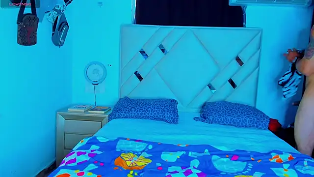 Rich boy01 online show from 12-29-24, 07:22