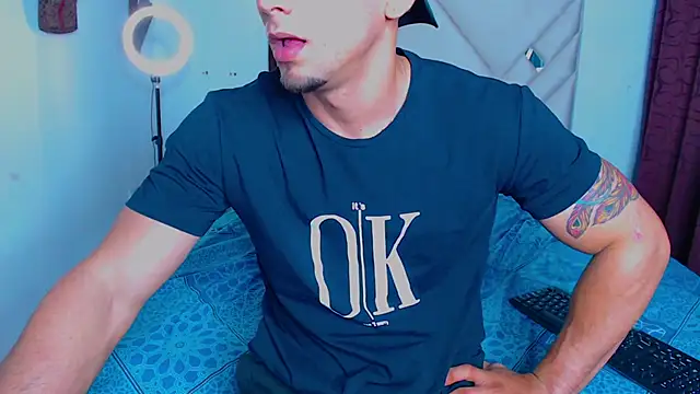 Rich boy01 online show from 03-05-25, 12:44