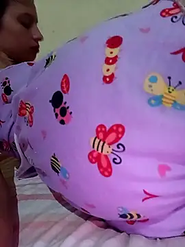 Nandasant09 online show from 03-18-25, 11:42