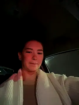 Denise Garciia online show from 12-01-24, 04:51