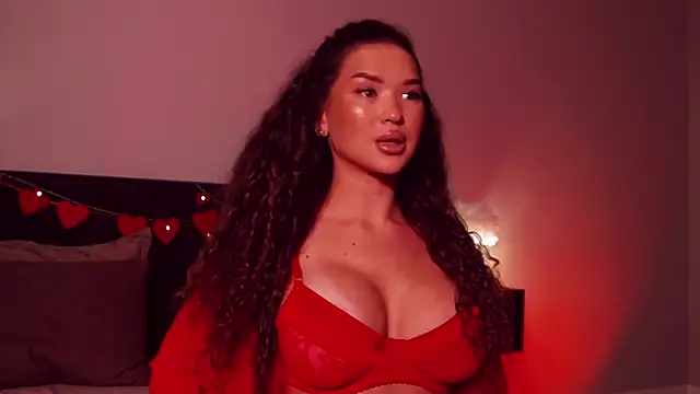 Denise Garciia online show from 02-18-25, 03:21