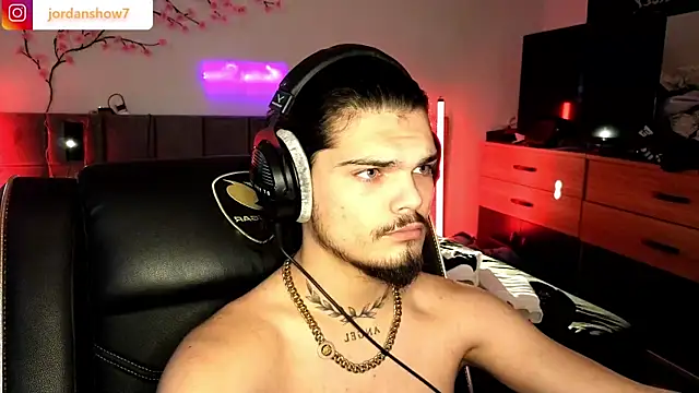 JordanShow online show from 02-11-26, 09:36