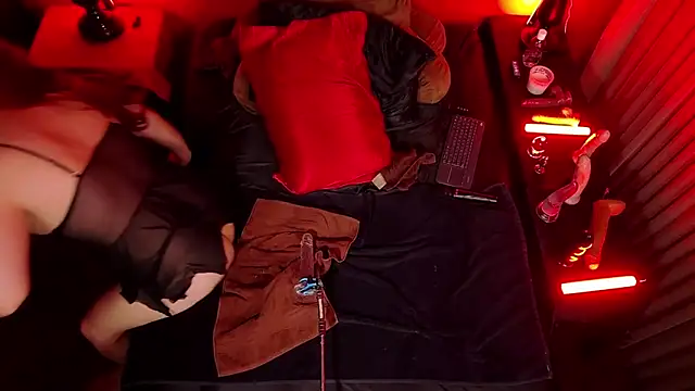 jennStarCD online show from 12-22-24, 08:58