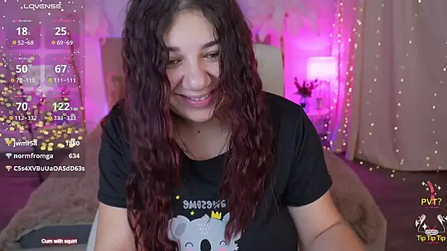 Snapshot of JulietDream chatting on 01-10-25, 03:39 JulietDream online show from 01-10-25, 03:39