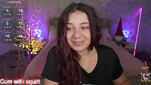 Snapshot of JulietDream chatting on 01-13-25, 06:49 JulietDream online show from 01-13-25, 06:49