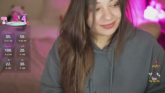 Snapshot of JulietDream chatting on 10-22-25, 12:49 JulietDream online show from 10-22-25, 12:49