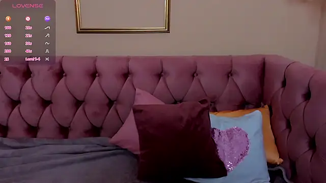 Diana Garrett online show from 03-07-25, 08:56