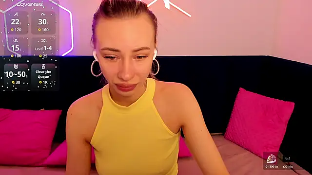 Diana Garrett online show from 02-08-26, 01:42