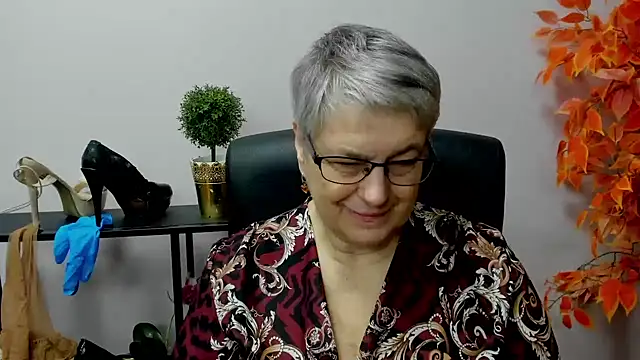 IrisDream online show from 12-19-24, 07:18