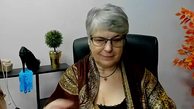 IrisDream online show from 01-30-25, 01:53