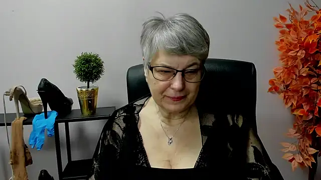 IrisDream online show from 03-04-25, 07:19