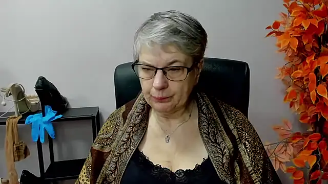 IrisDream online show from 03-18-25, 07:19