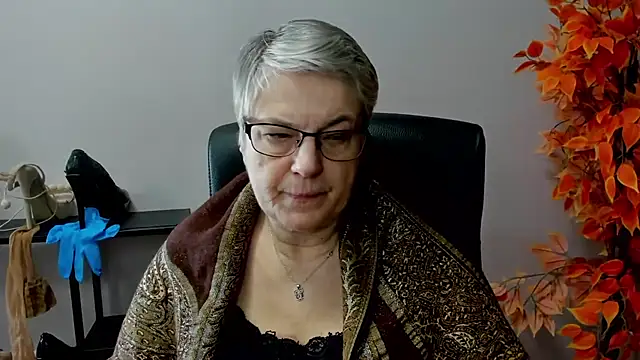 IrisDream online show from 03-18-25, 11:08