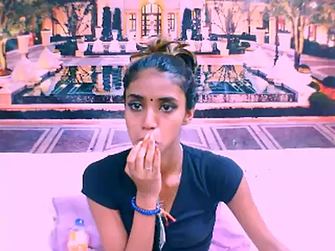 IndianSexySlender online show from 02-13-25, 12:00