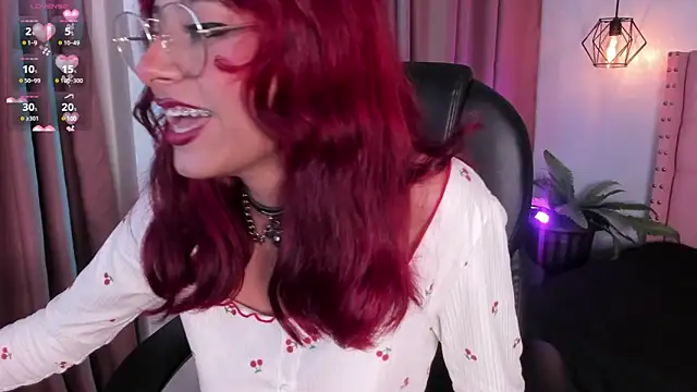 Snapshot of cloe__palmer chatting on 03-01-25, 03:16 cloe palmer online show from 03-01-25, 03:16