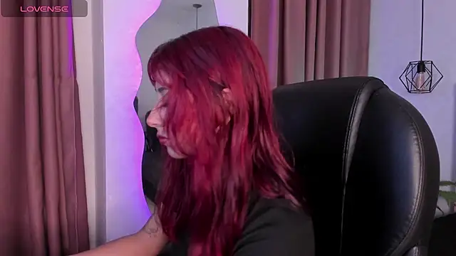 Snapshot of cloe__palmer chatting on 03-07-25, 12:01 cloe palmer online show from 03-07-25, 12:01