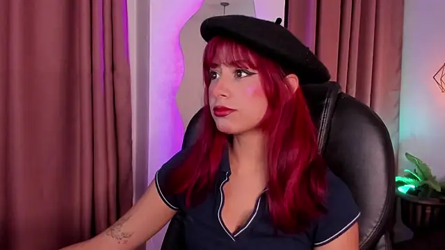 Snapshot of cloe__palmer chatting on 03-11-25, 12:06 cloe palmer online show from 03-11-25, 12:06