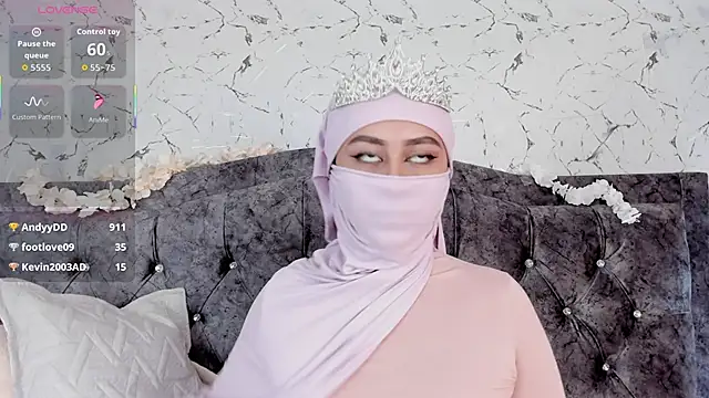 iiris  online show from 09-25-25, 04:54