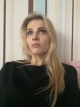 Snapshot of Liya_my chatting on 12-20-24, 12:49 Liya my online show from 12-20-24, 12:49