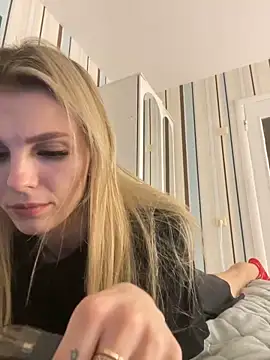 Snapshot of Liya_my chatting on 01-07-25, 10:19 Liya my online show from 01-07-25, 10:19