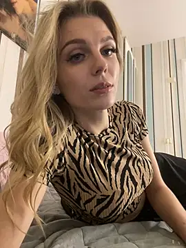 Snapshot of Liya_my chatting on 01-22-25, 10:37 Liya my online show from 01-22-25, 10:37