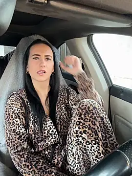 Lorina Candy online show from 12-14-25, 01:16