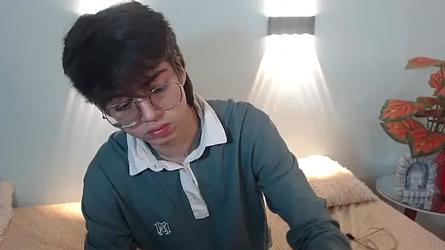 jhoellx online show from 12-17-25, 01:17