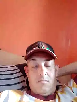 Snapshot of Fabiocapao01 chatting on 12-25-24, 06:09 Fabiocapao01 online show from 12-25-24, 06:09