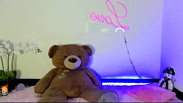 Snapshot of kendal_scott1 chatting on 01-02-25, 10:11 kendal scott1 online show from 01-02-25, 10:11