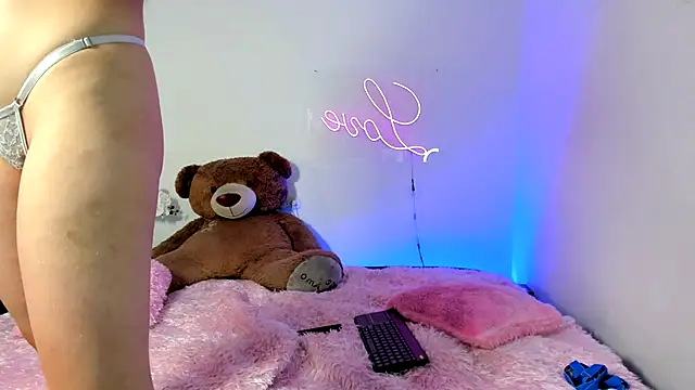 Snapshot of kendal_scott1 chatting on 01-21-25, 01:08 kendal scott1 online show from 01-21-25, 01:08